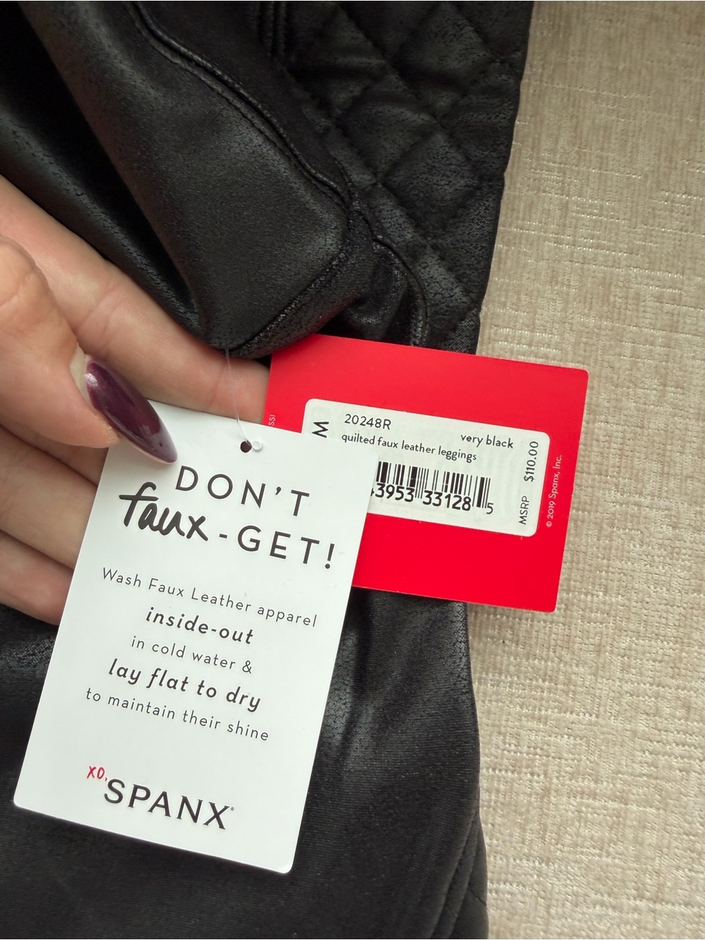 BNWT SPANX Faux Leather Quilted Panel Black Women’s Leggings Size Medium - Picture 3 of 6
